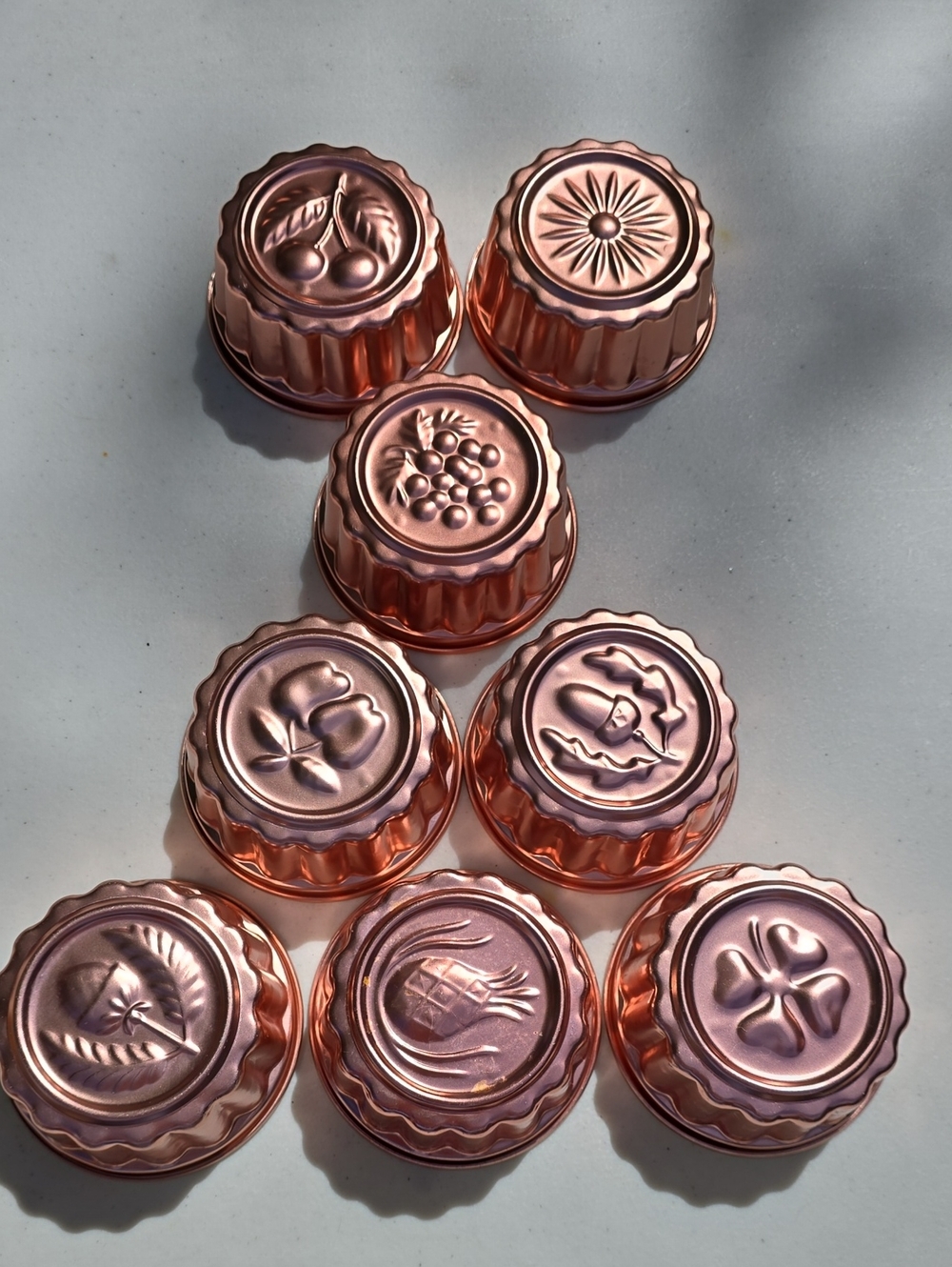 Source Unknown Copper-Tone Decorative Molds - Rose Gold Shine